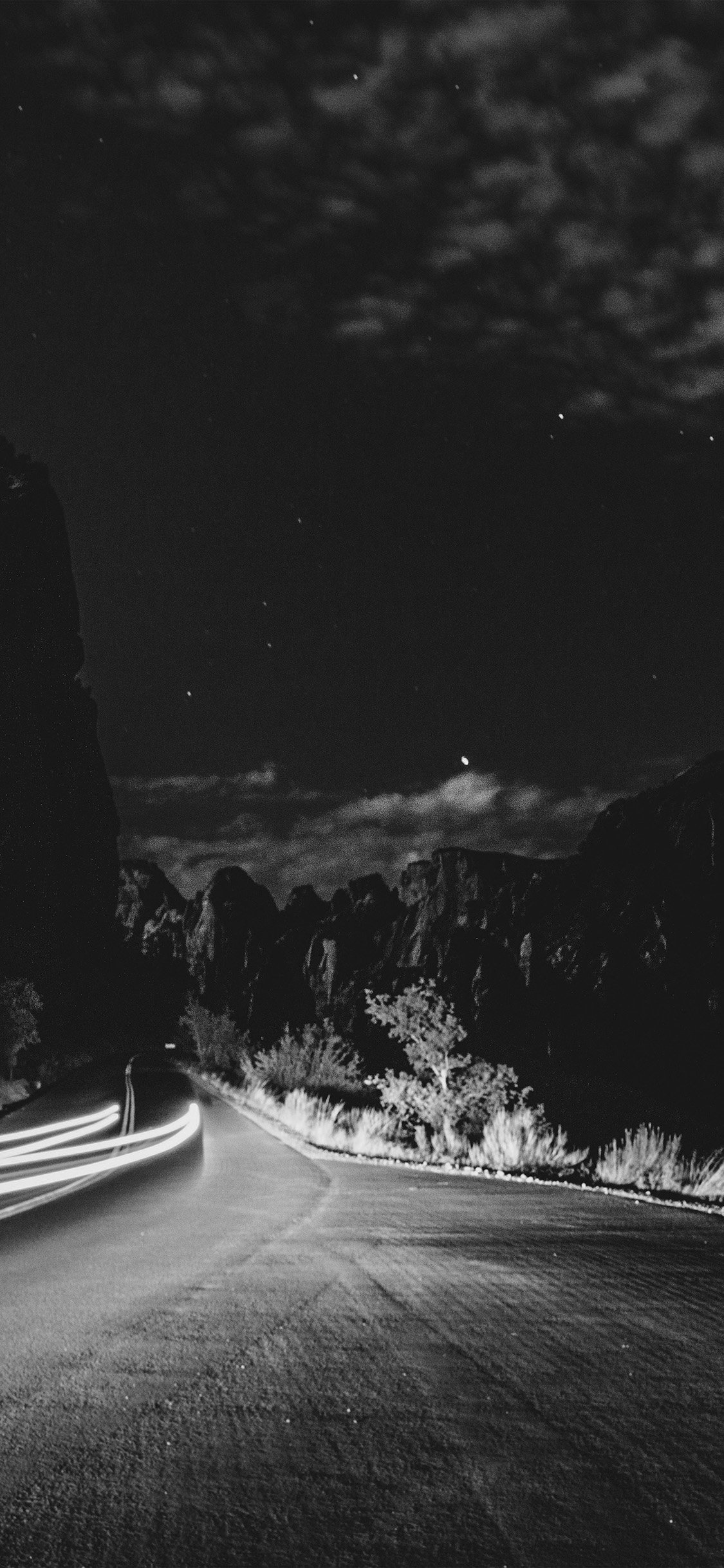 iPhone X wallpaper. street night car light nature dark bw
