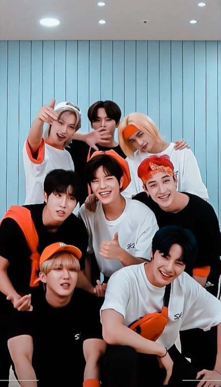 Stray Kids OT8 on Tour Wallpaper