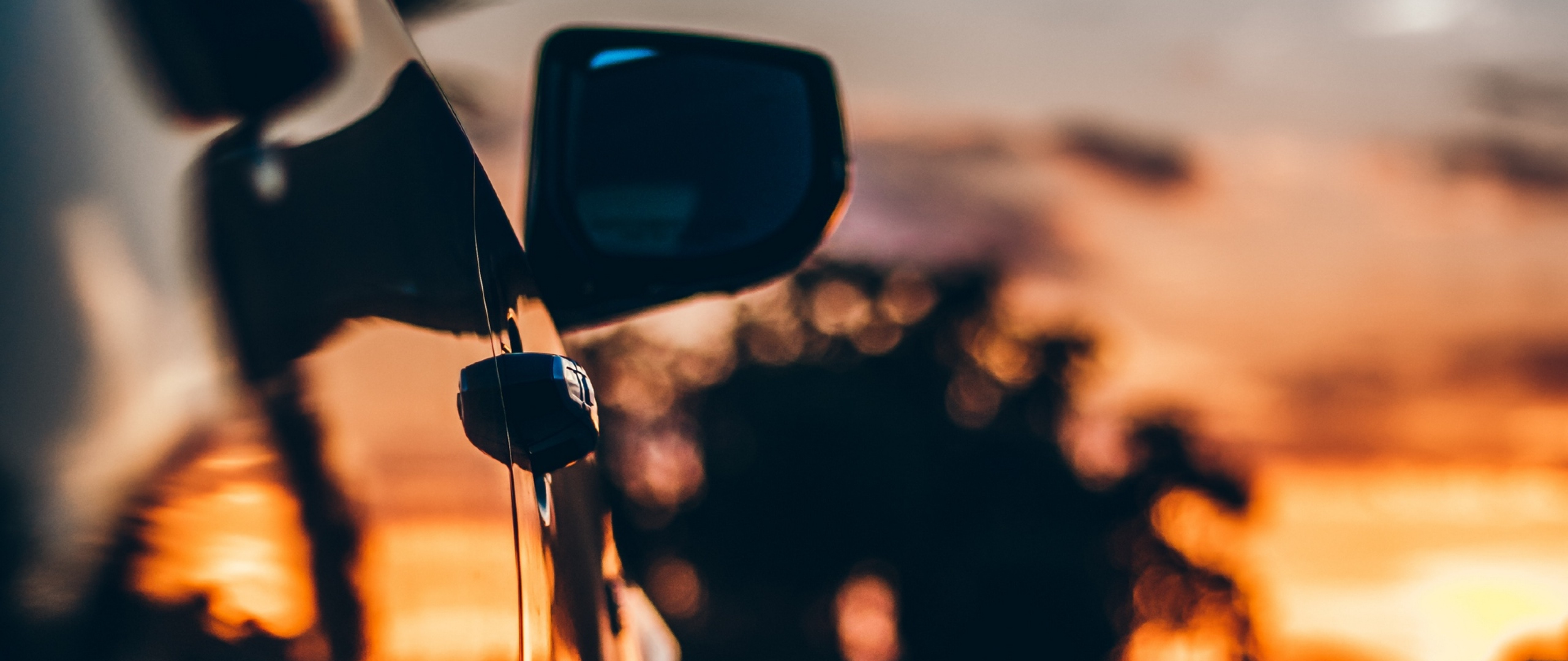 Blurry car mirror HD Wallpaper 4K Ultra HD Wide TV
