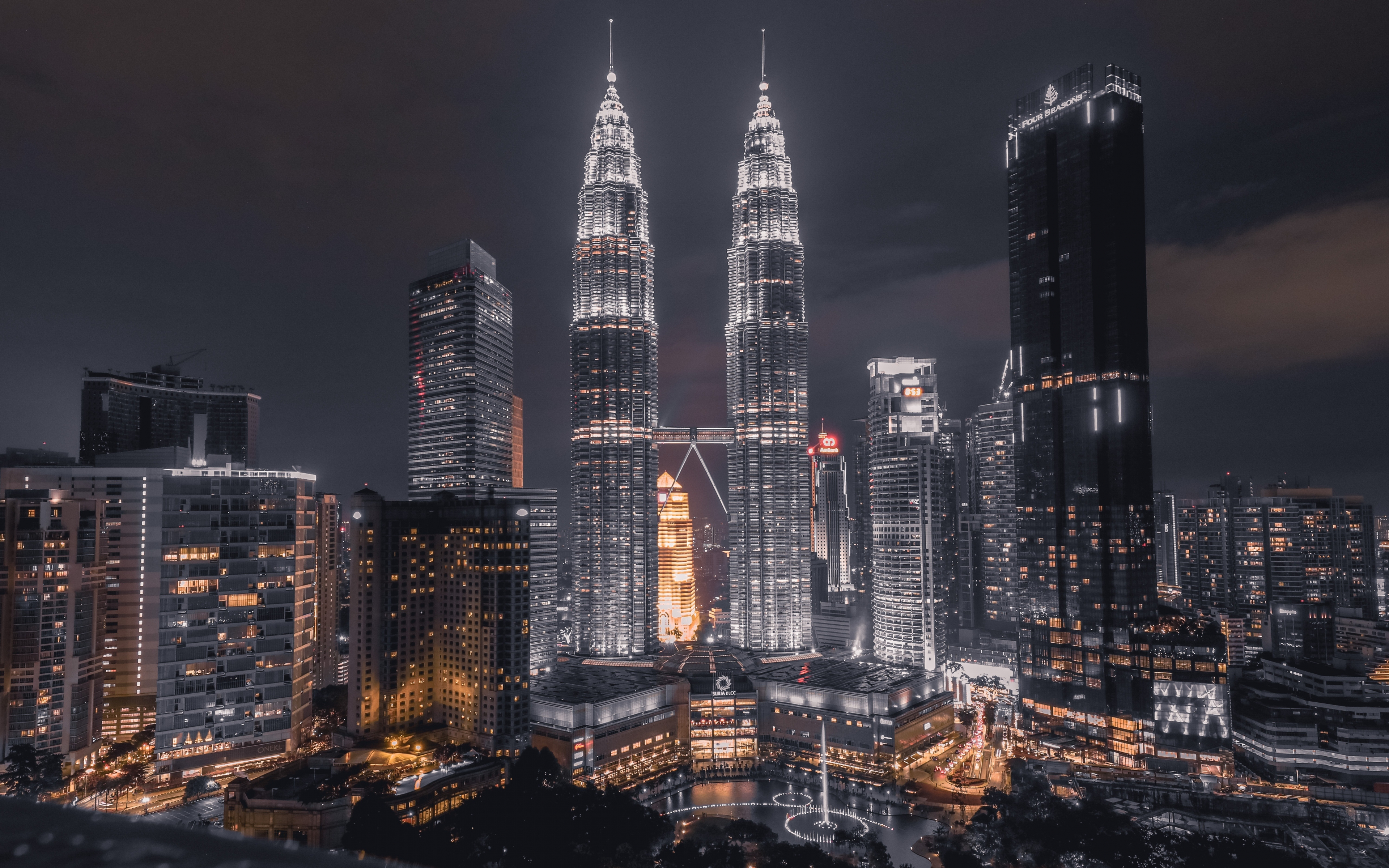Download wallpaper 3840x2400 twin tower, petronas towers, kuala lumpur, cityscape 4k wallaper, 4k ultra HD 16:10 wallpaper, 3840x2400 HD background, 17791