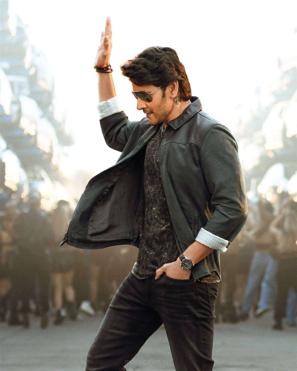 Download Mahesh Babu HD Sarkaru Vaari Paata Wallpaper