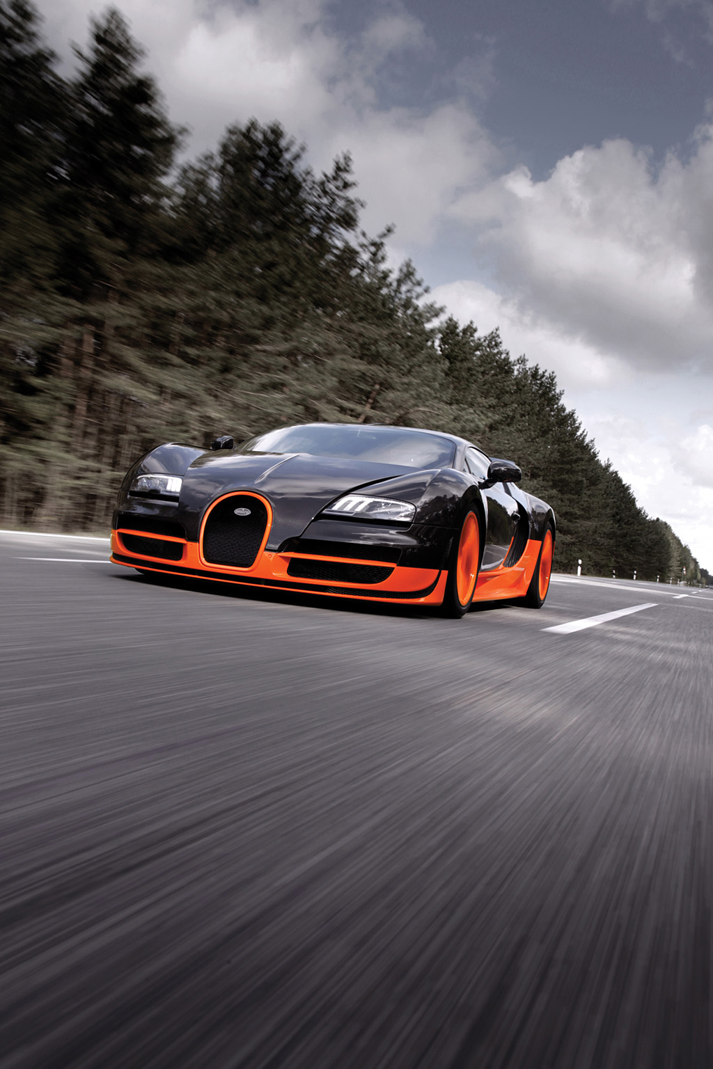 Bugatti 16 4 Veyron Super Sport