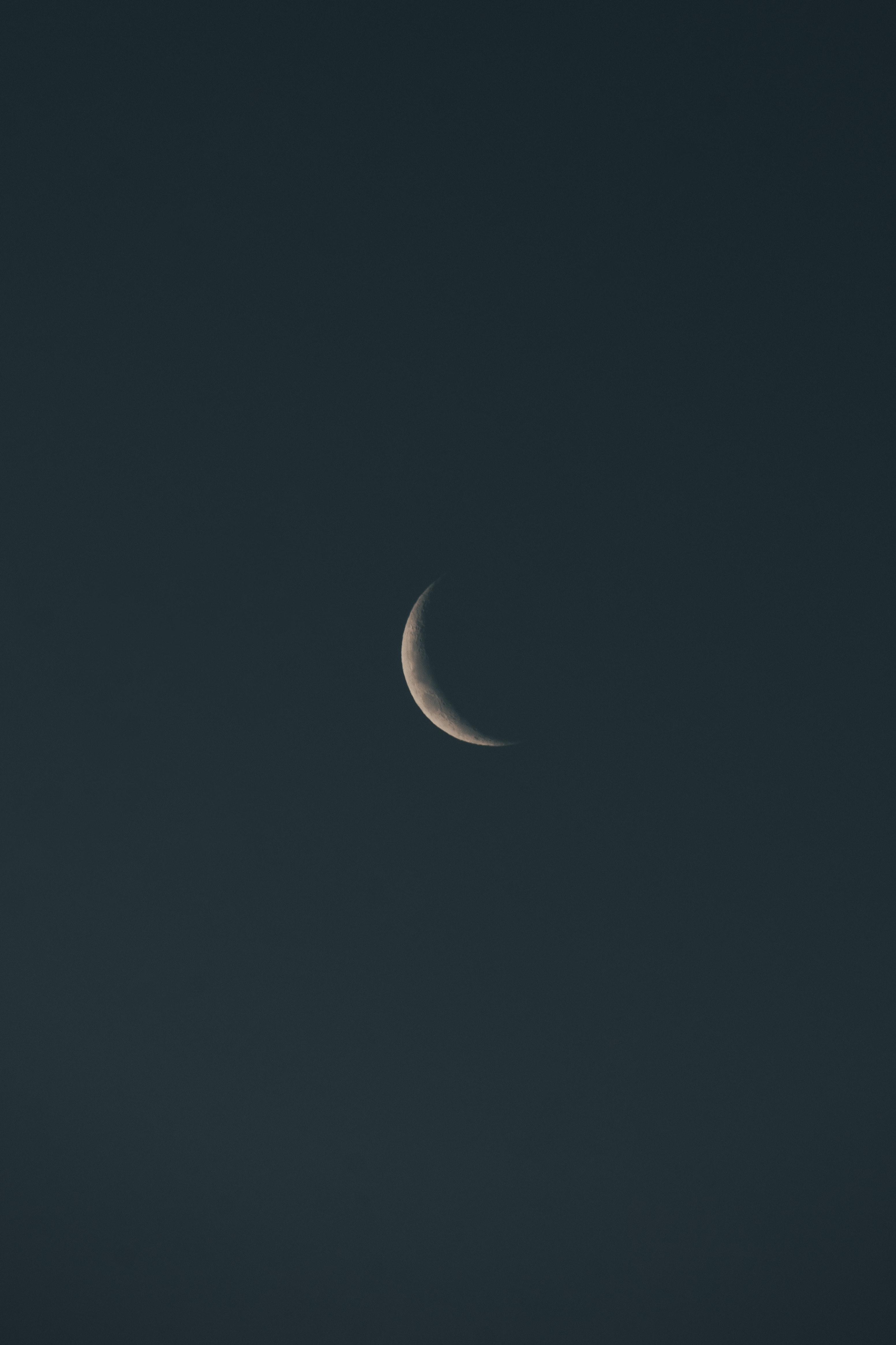 Crescent Moon in Night Sky · Free