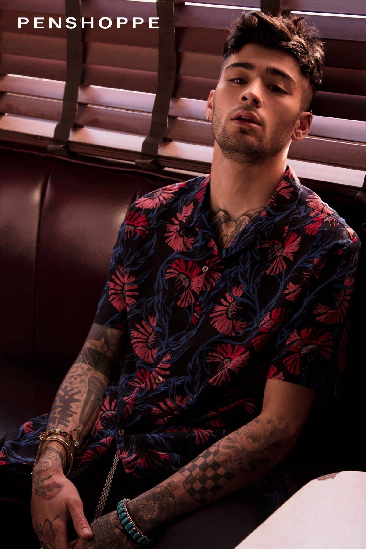 Luxury Zayn Malik Wallpaper iPhone. Zayn malik photohoot, Zayn malik pics, Zayn malik photo