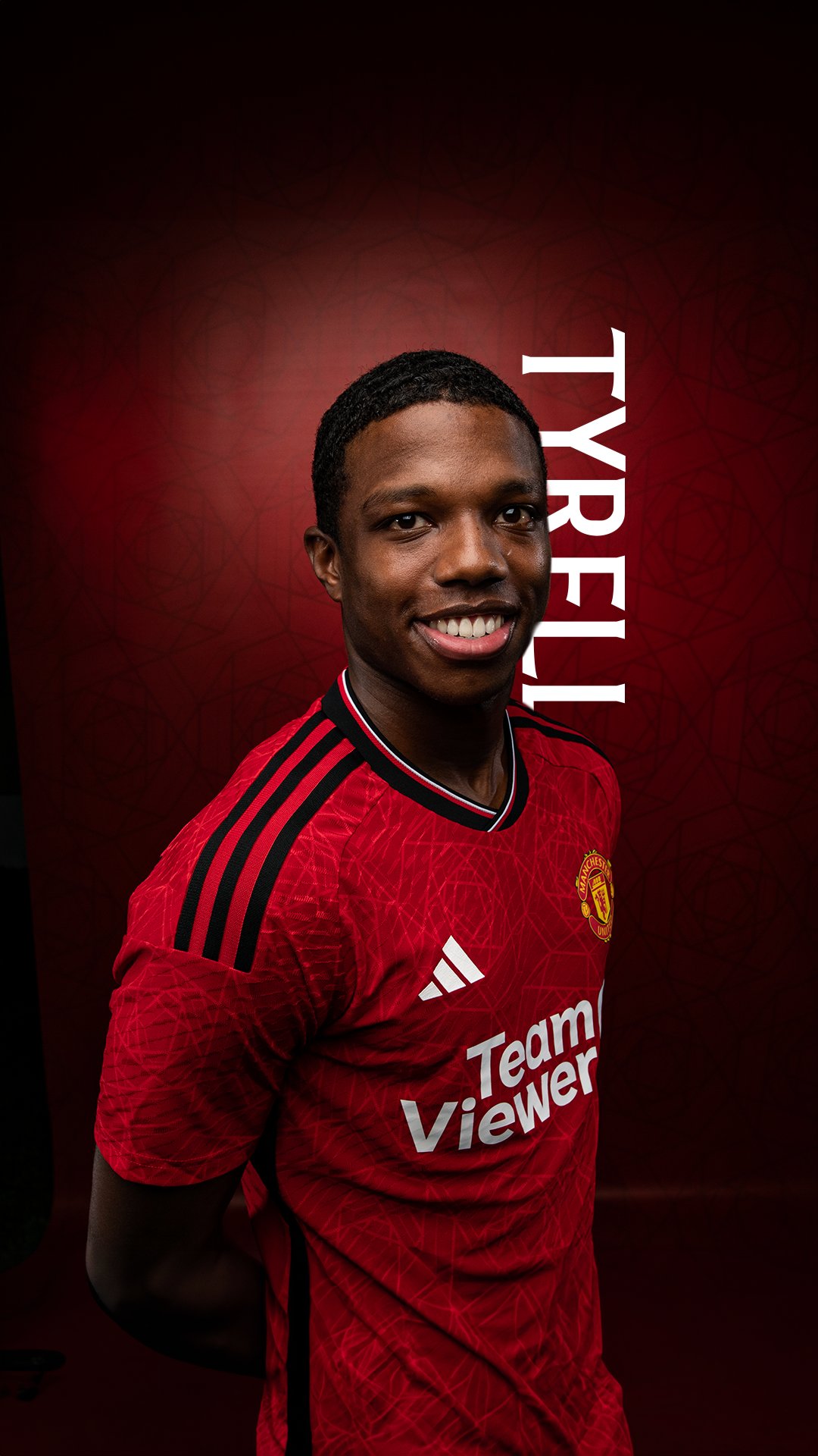 Manchester United kits = new wallpaper ✔️ #MUFC