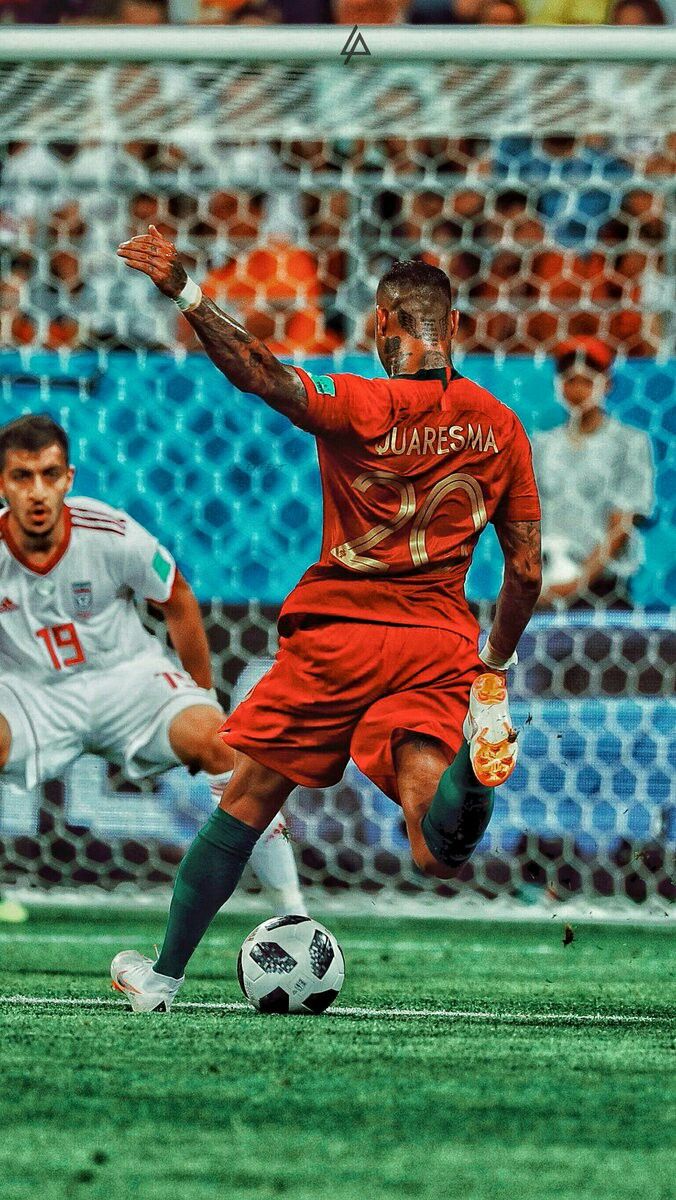 Quaresma. Football wallpaper, Football photography, Football players image