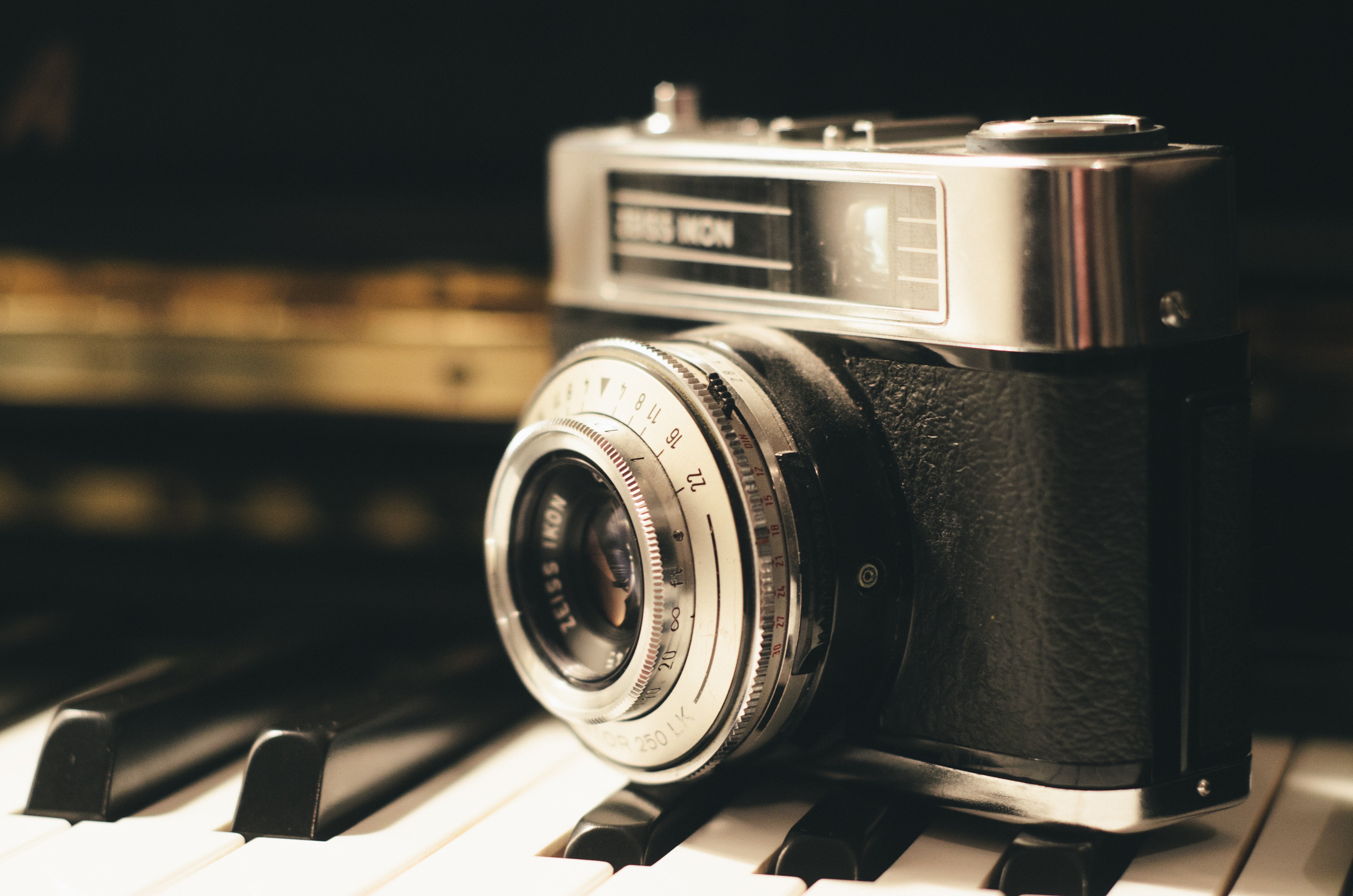 Vintage Camera HD Wallpaper and Background