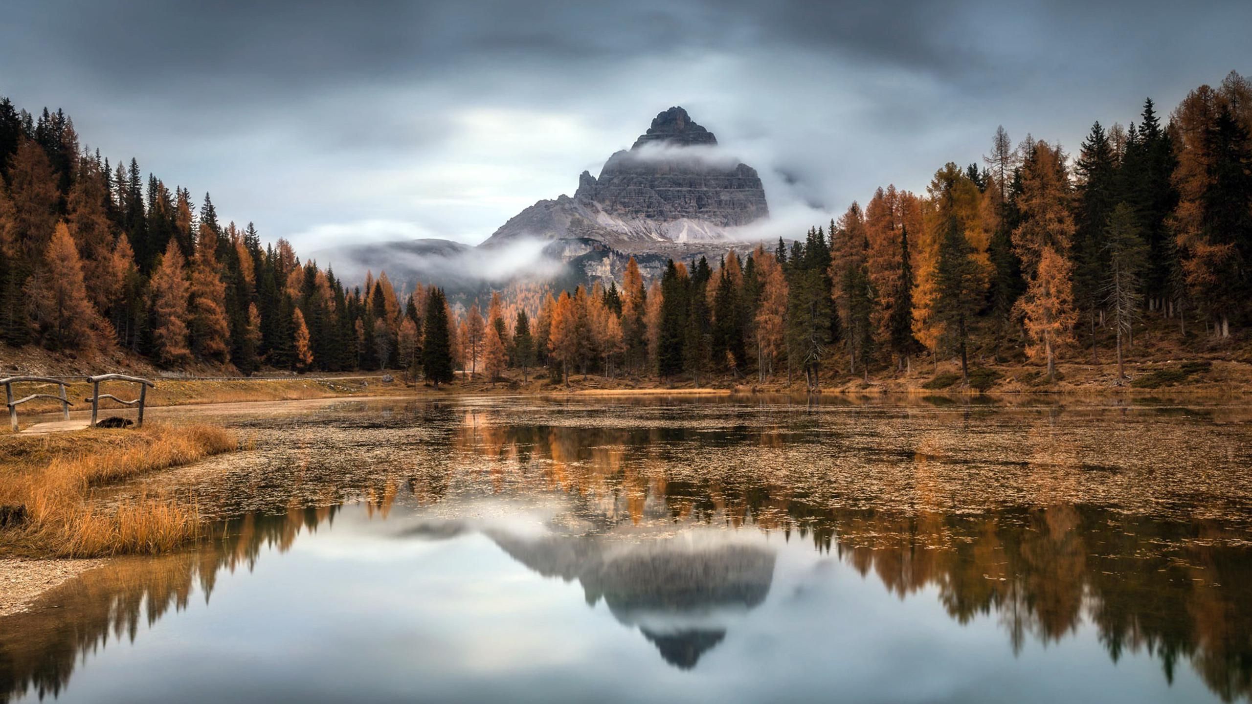 Autumn Lake [2560 x 1440]. Autumn lake, Lake, Dolomites
