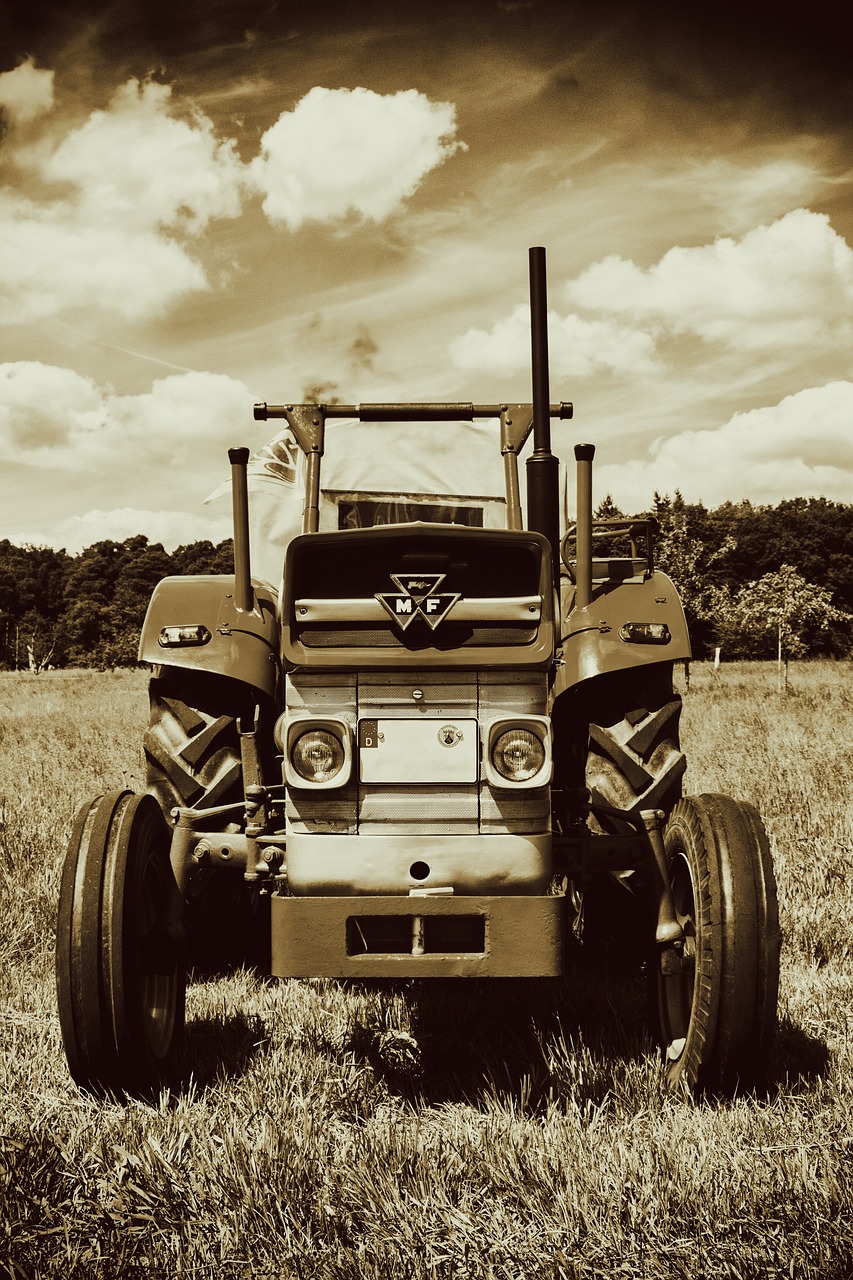 Free Massey & Massey Ferguson Image