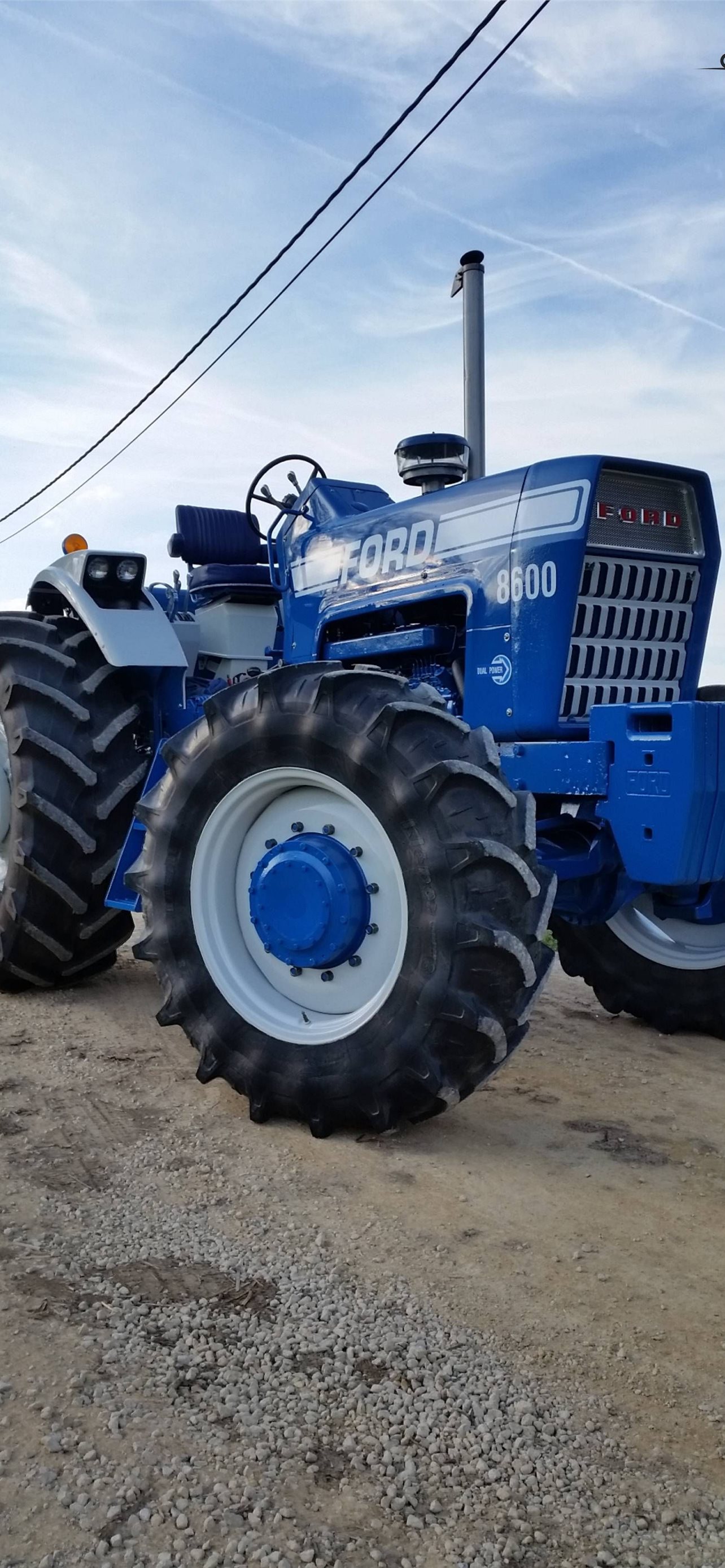 Best Farmall tractors iPhone HD