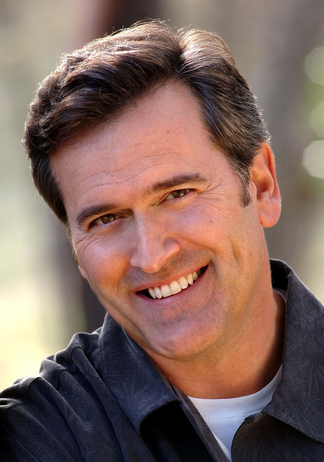 Download Bruce Campbell [wallpaper] Wallpaper