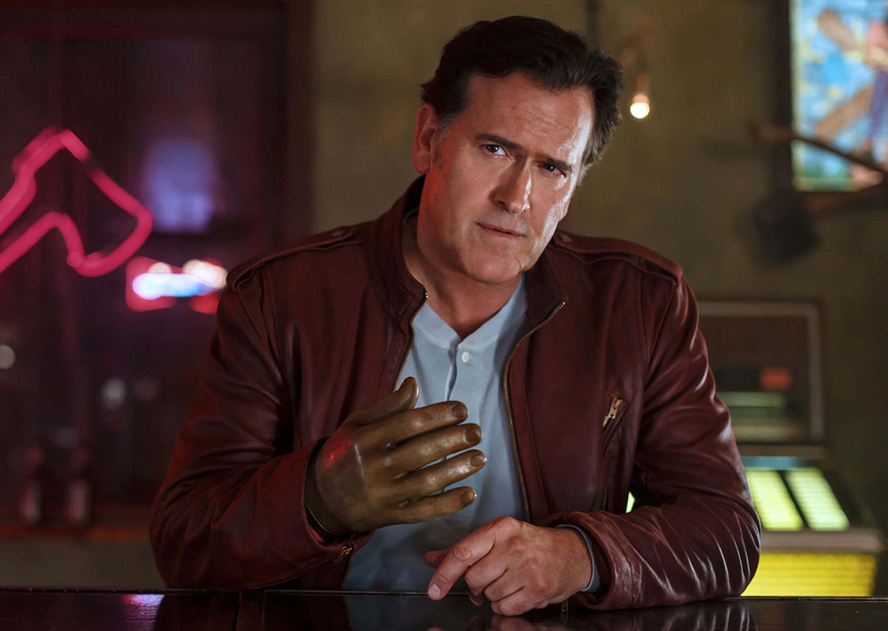 Download Bruce Campbell [wallpaper] Wallpaper