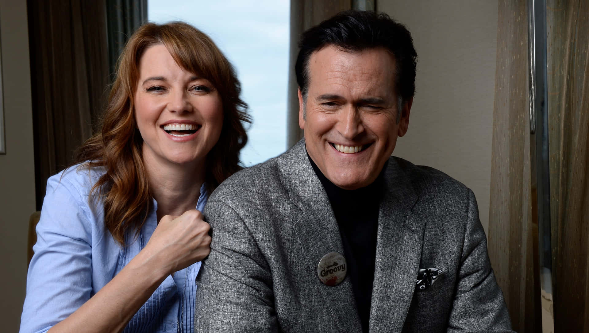 Download Legendary Actor Bruce Campbell in His Prime Wallpaper