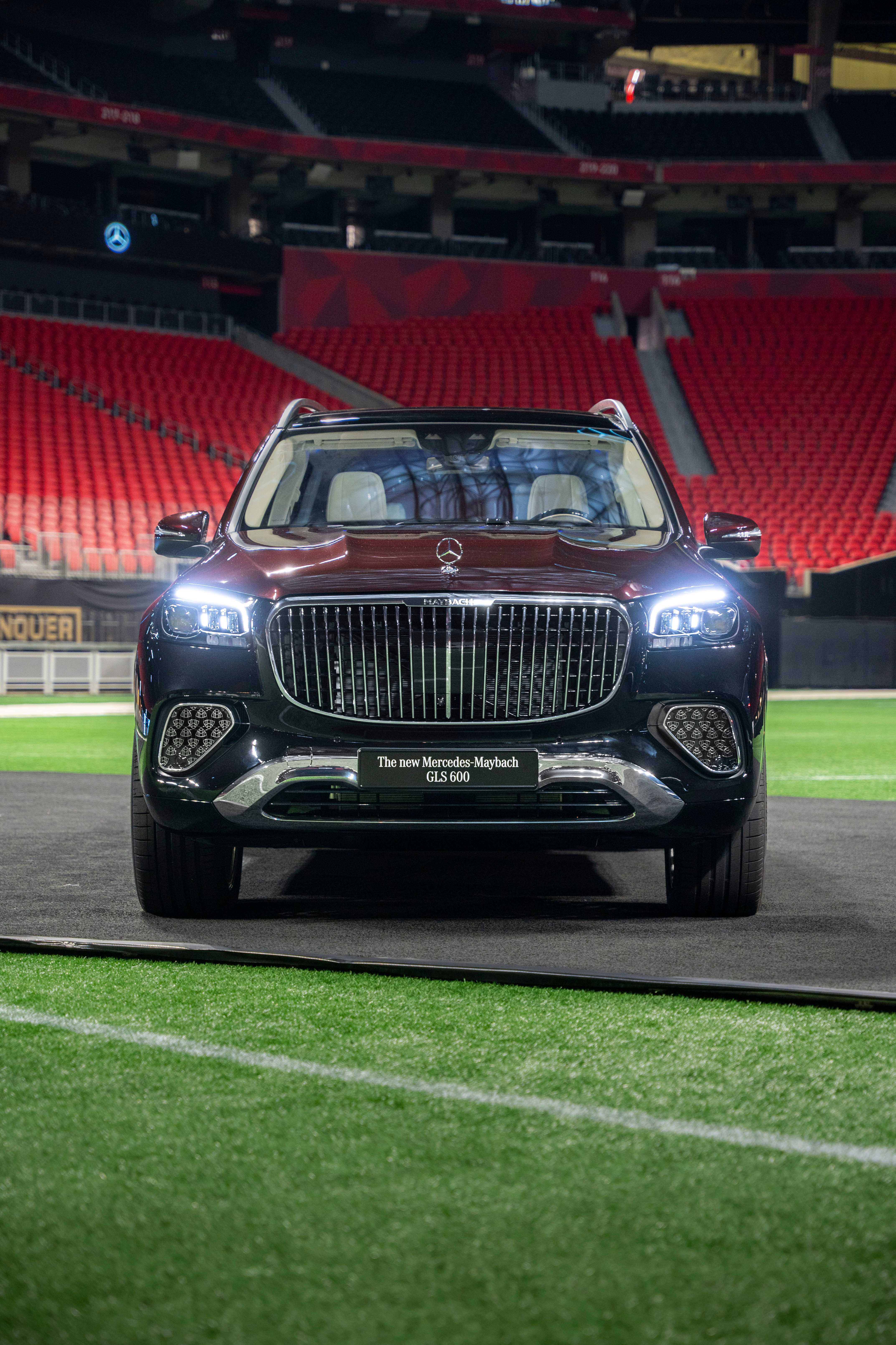 Mercedes Benz GLS Maybach 2024