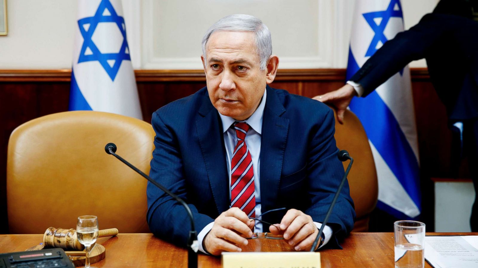 Israeli Prime Minister Benjamin Netanyahu leaves hospital diagnosed with minor respiratory infection