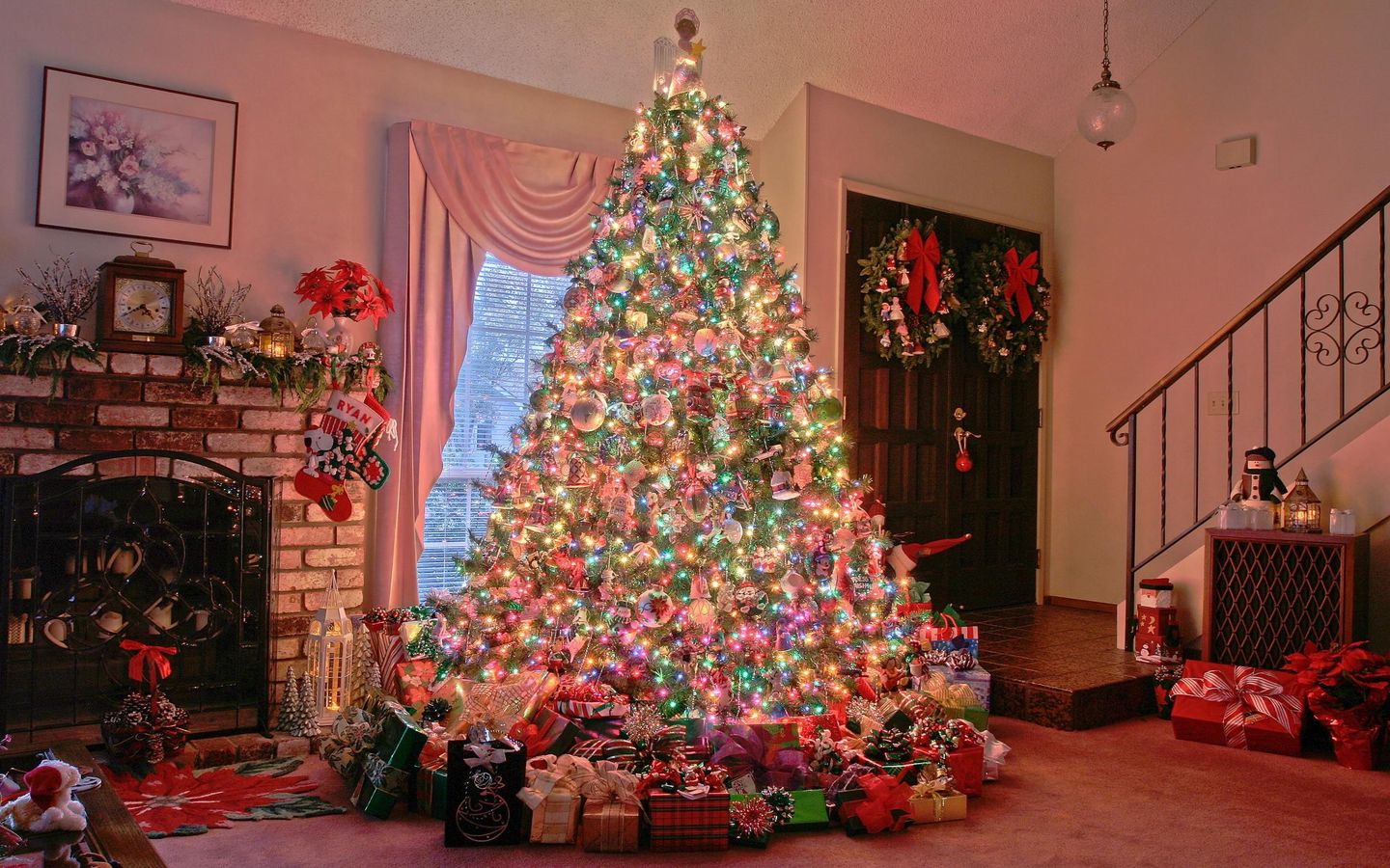 Download wallpaper 1440x900 christmas, holiday, tree, presents, fireplace, home widescreen 16:10 HD background