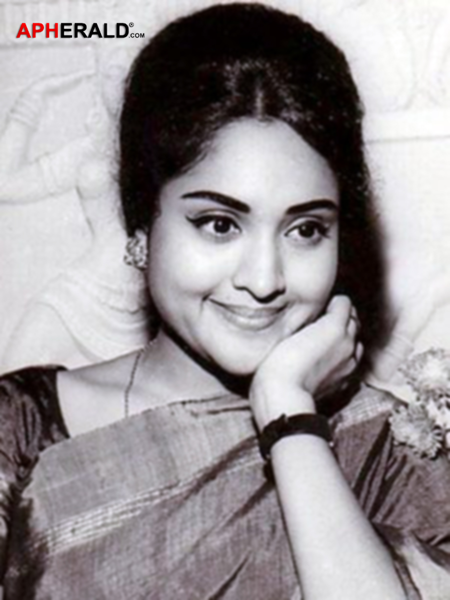 Vyjayanthimala Photo
