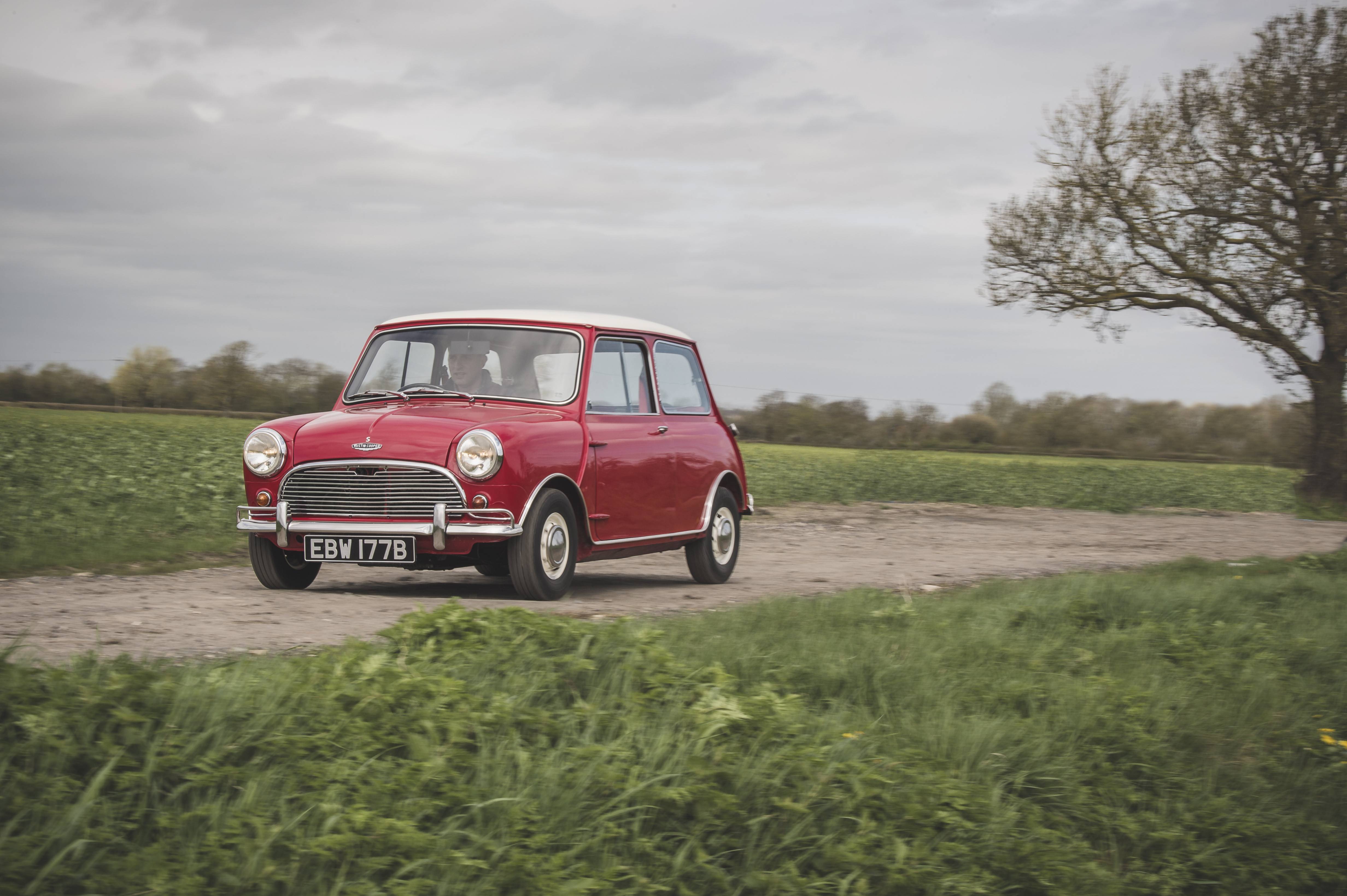 Austin MINI COOPER (1071 S Replica)