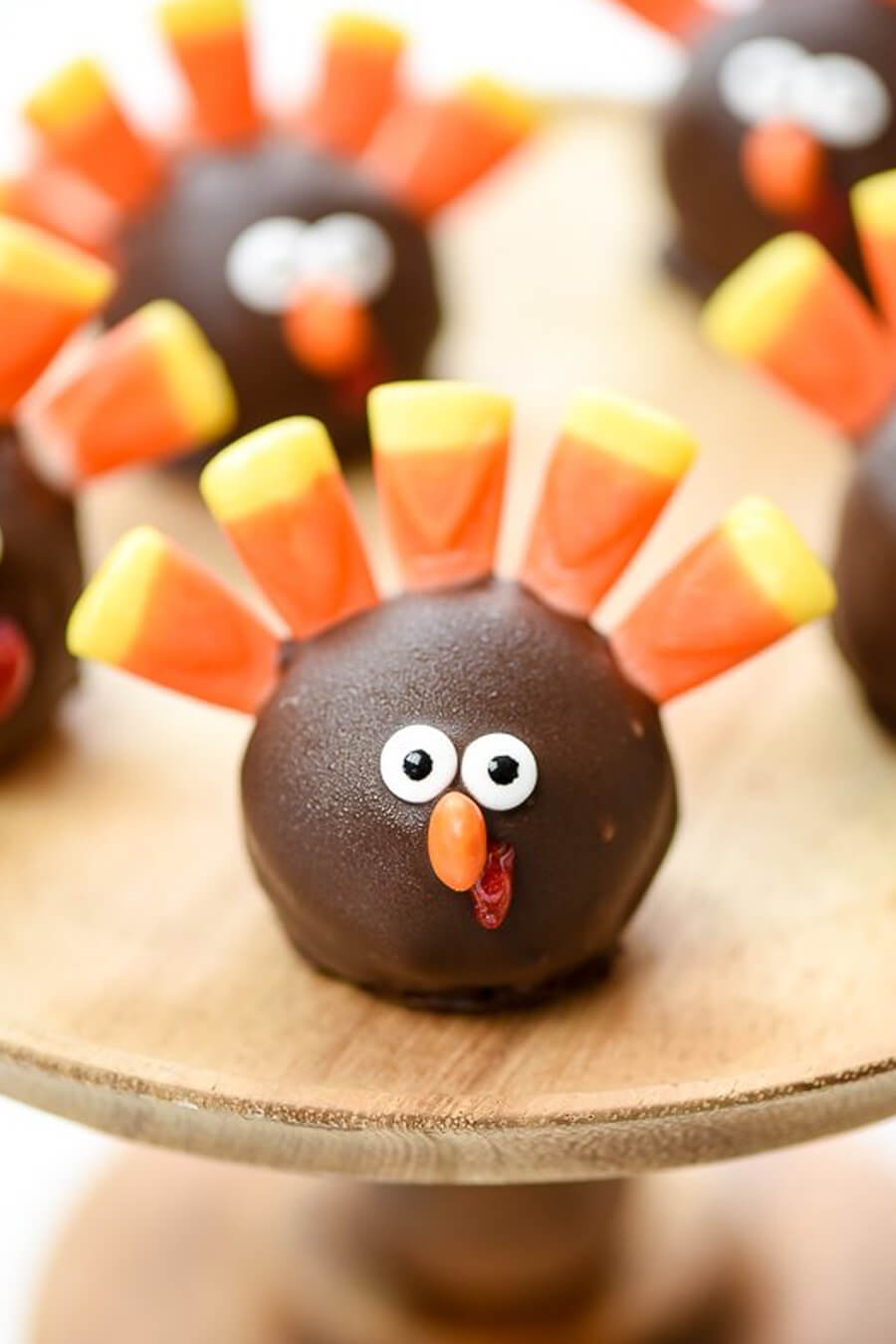Cute Thanksgiving Desserts That Kids Will Love