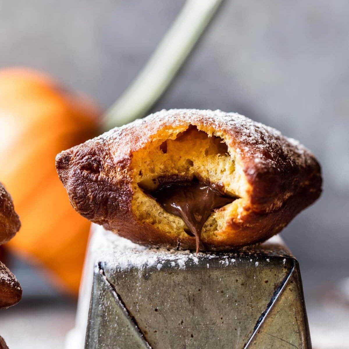 Easy Thanksgiving Desserts & Recipes (No Pies) + Co