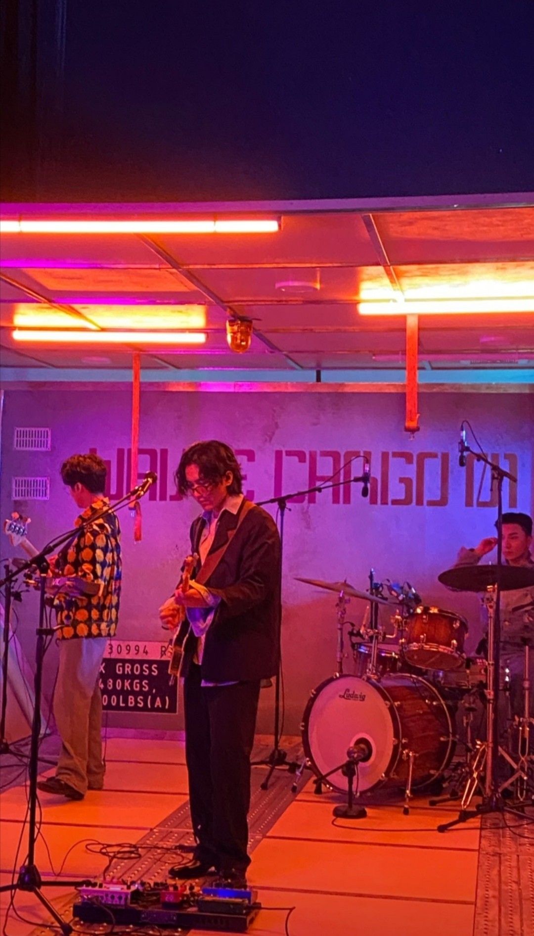 w2e. Underrated artists, Earth, Waves