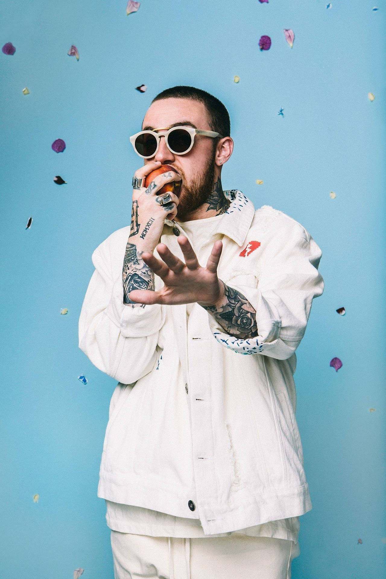 Download Mac Miller Eating Apple Wallpaper