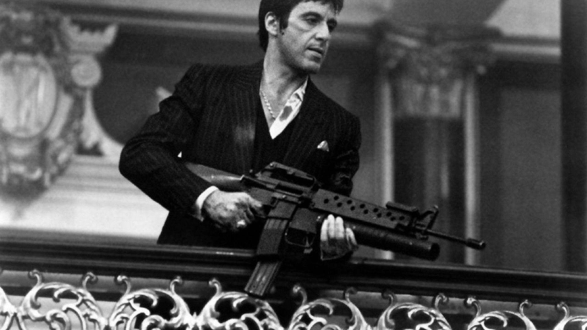 Download Scarface Machine Gun Wallpaper