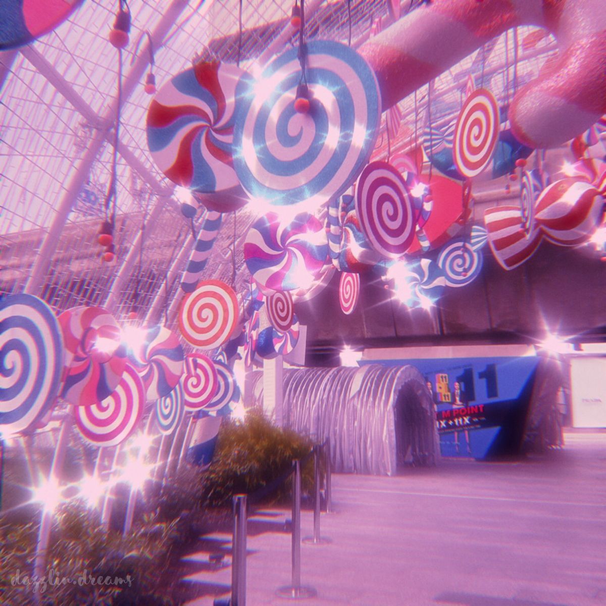 y2k style Christmas. Y2k style, Christmas, Pink