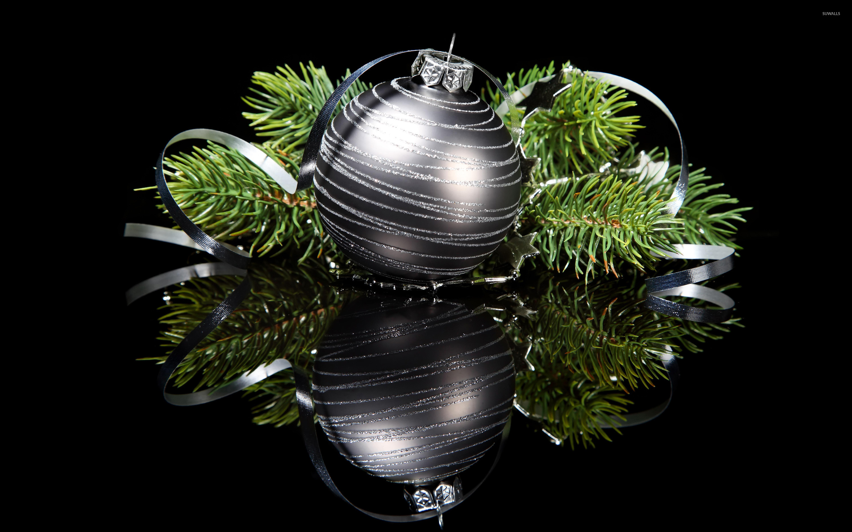 Elegant Christmas ornaments wallpaper wallpaper