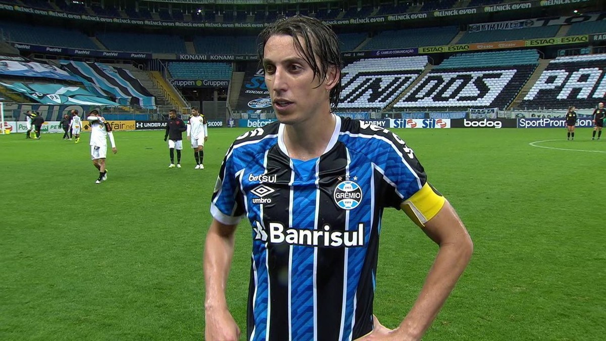Após derrota para o Sport, Geromel admite vacilos no Brasileirão: Não engrenamos. grêmio