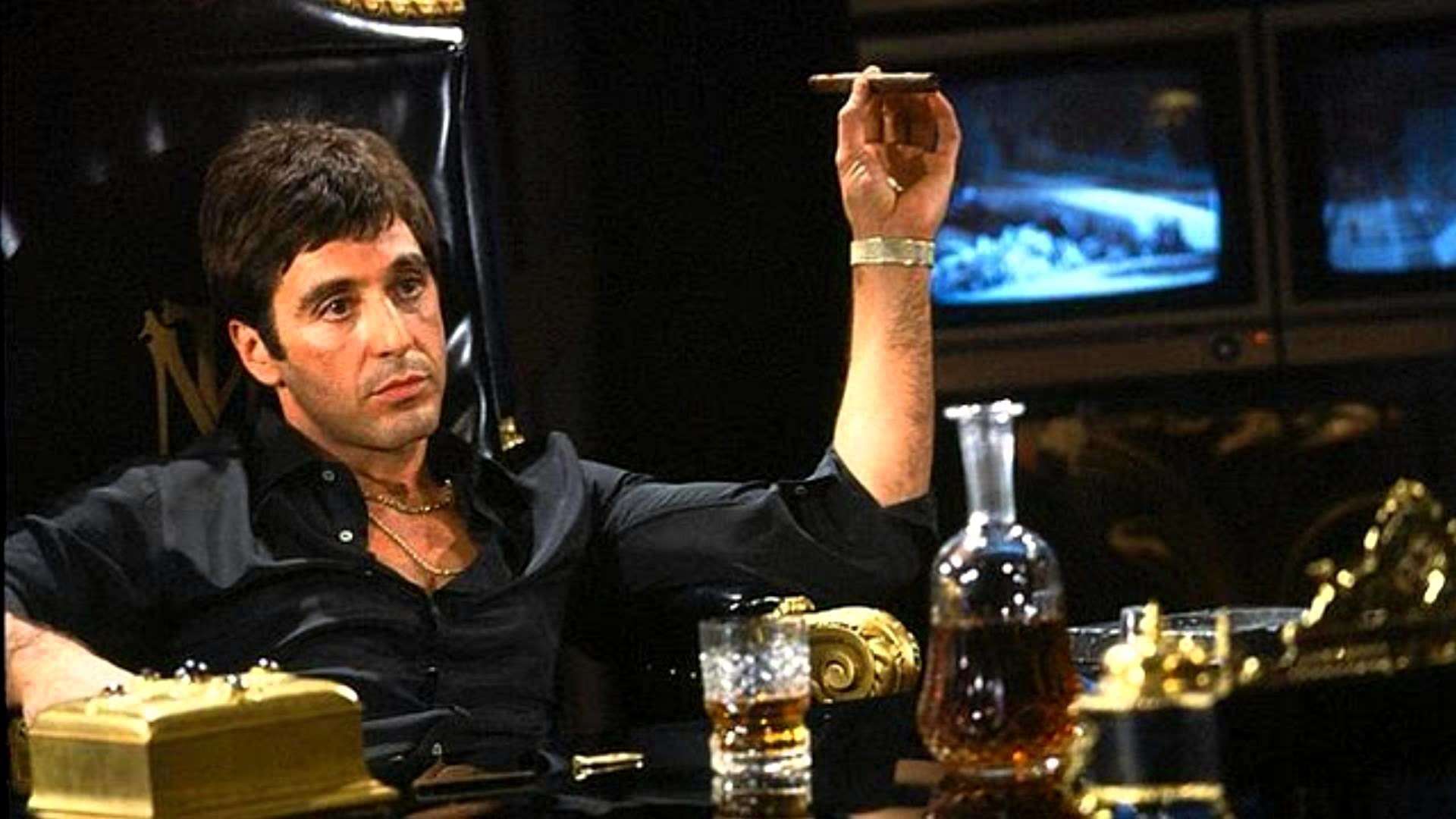 Critica Scarface The world is yours