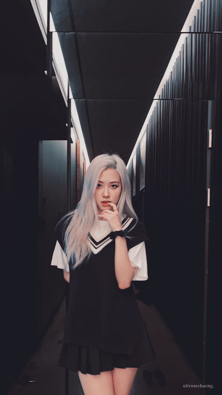 BLACKPINK ROSÉ LOCKSCREEN WALLPAPER. Blackpink, Blackpink rose, Blackpink fashion