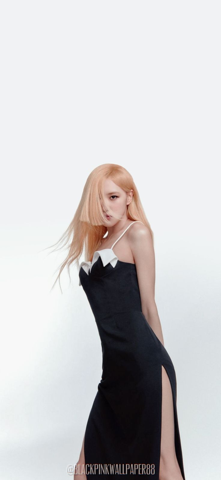 BLACKPINK ROSÉ VOGUE KOREA JUNE 2021 WALLPAPERS. Rosé vogue, Blackpink rose, Fashion