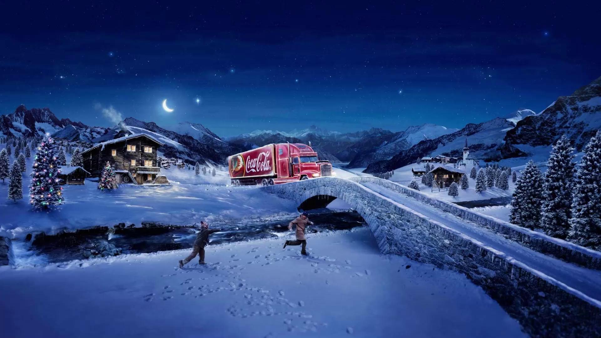 The Coca Cola Truck In Christmas Night Live Wallpaper