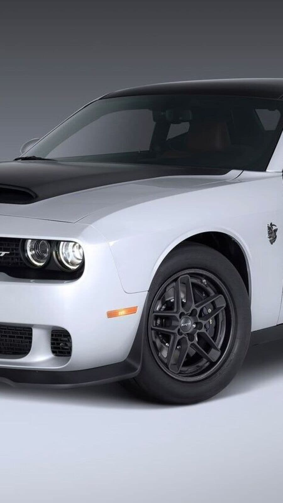 2023 Dodge Challenger SRT Demon 170 pops a wheelie on drag strip