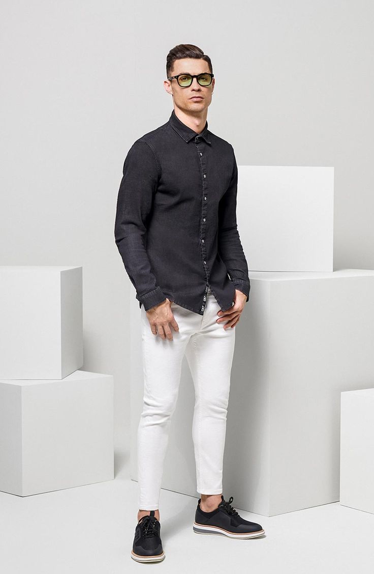 Cristiano Ronaldo. Official Website. Mens pants fashion casual, Cristiano ronaldo, Cristiano ronaldo style