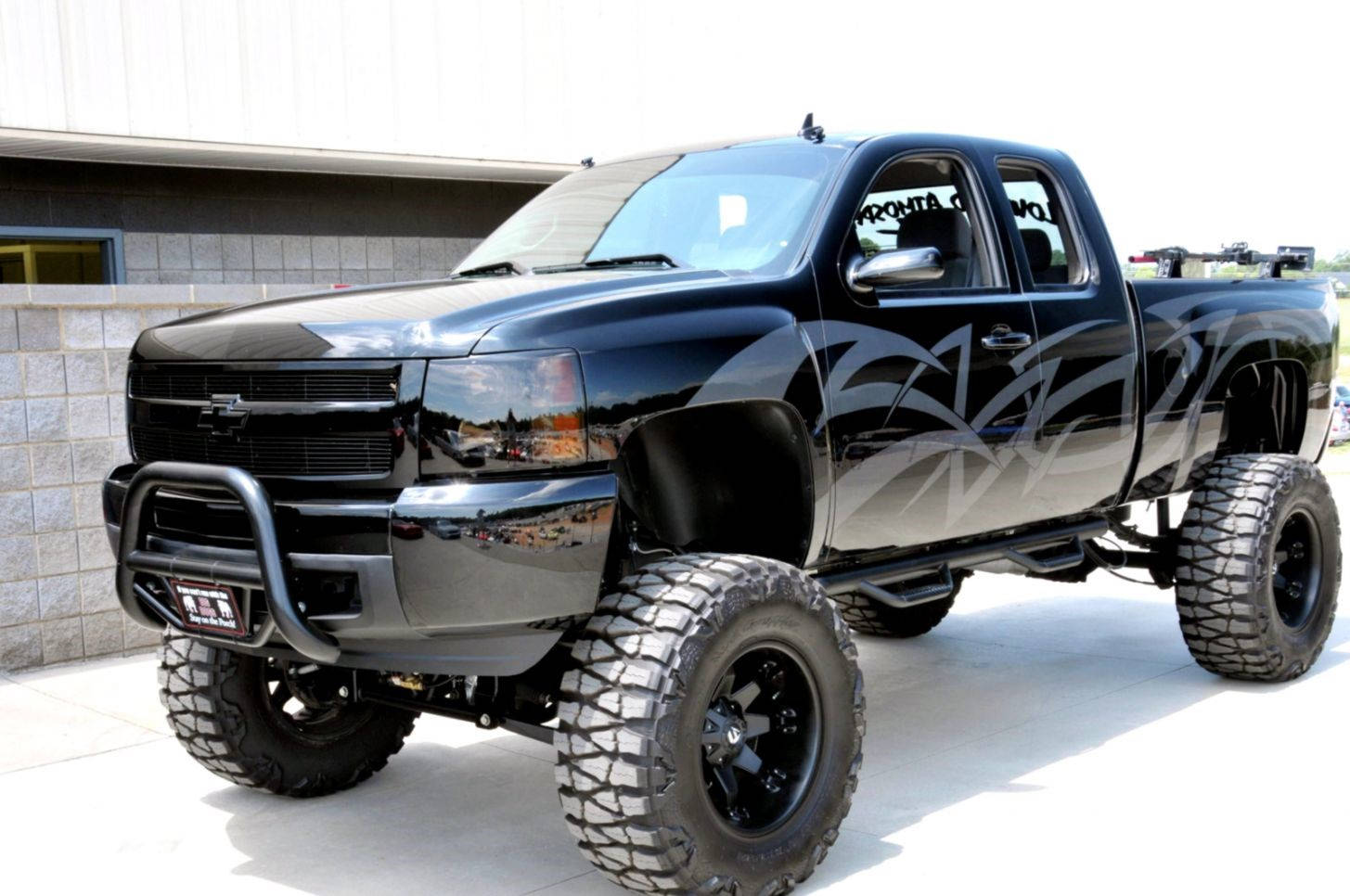 Download Duramax With Big Tires Wallpaper