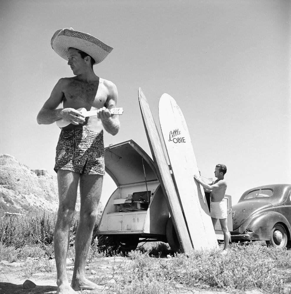 Photos from a golden era of surfing. Club of the Waves