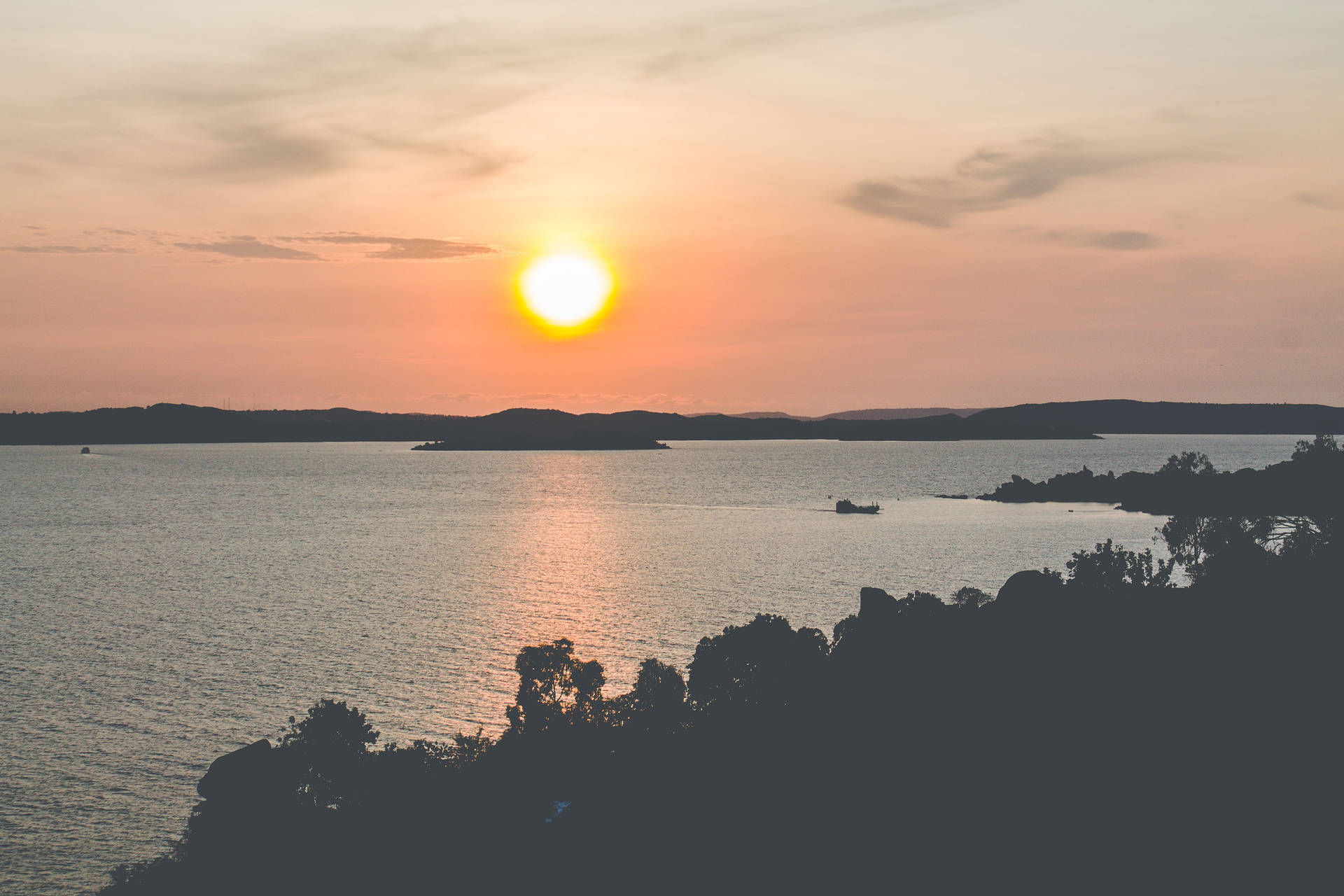 Download Tanzania Lake Victoria Wallpaper