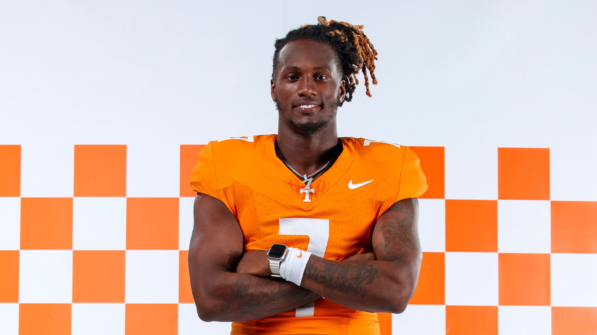 Joe Milton III Earns Spot on Davey O'Brien Award Watch List of Tennessee Athletics