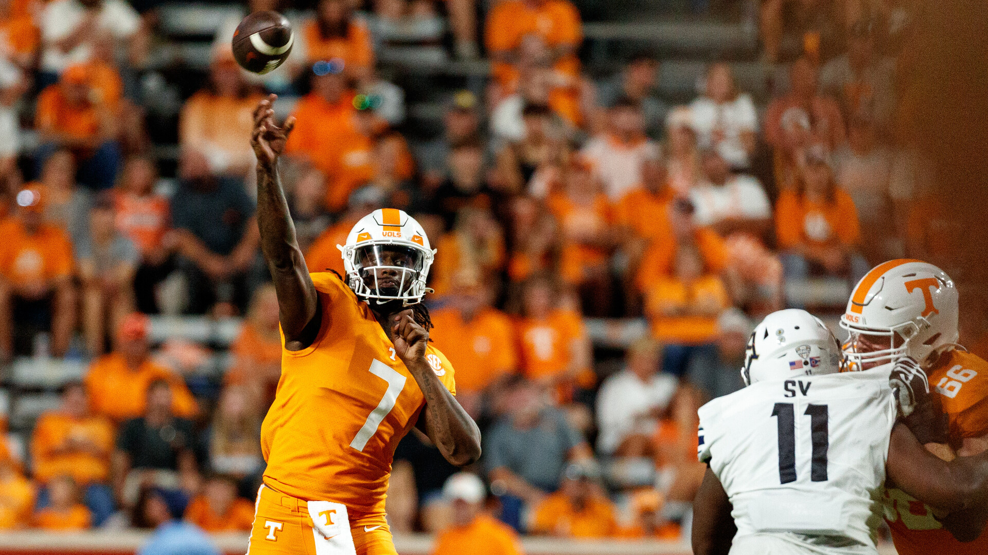 Quarterback Joe Milton To Lead Tennessee Against Clemson In