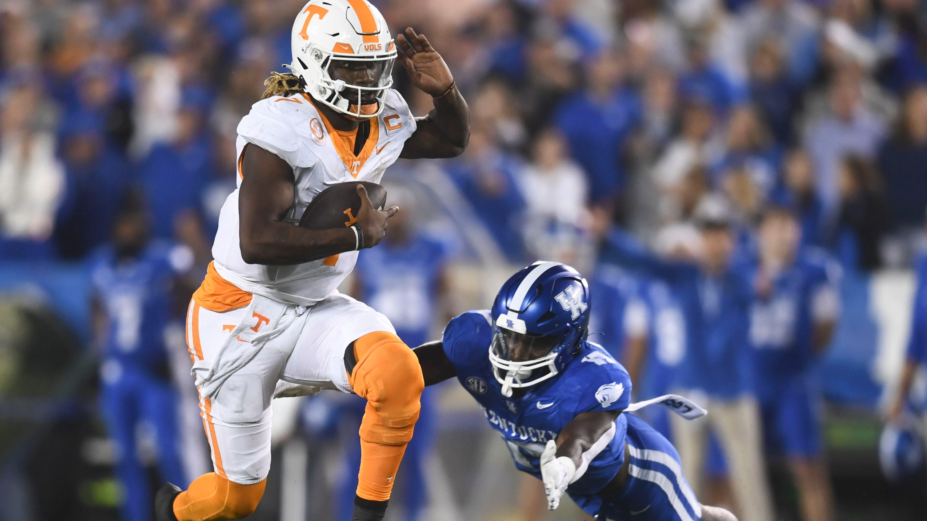 Joe Milton: Tennessee football quarterback in photo