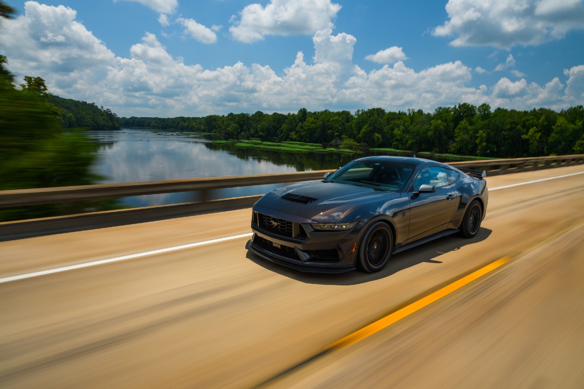 Ford Mustang Dark Horse Review