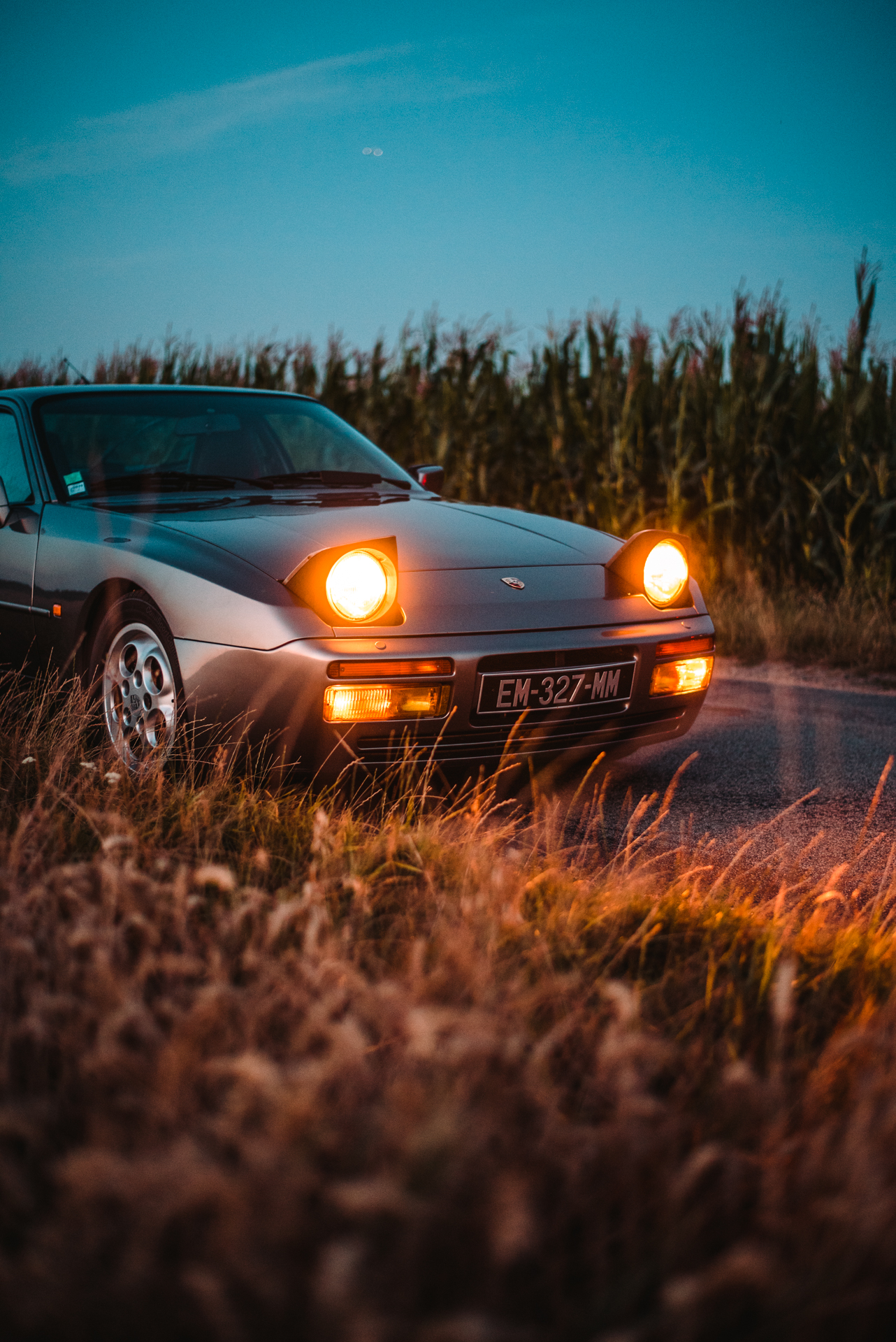 Porsche 944 x Off White