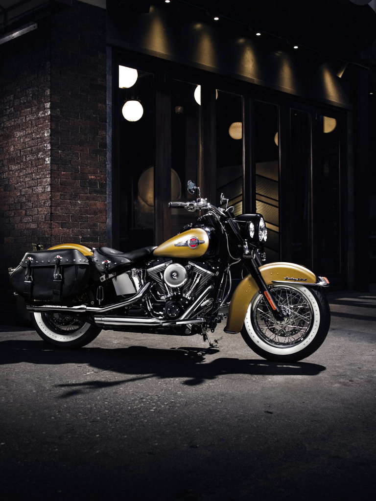 Download Harley Davidson Heritage Softail Classic wallpaper for mobile phone, free Harley Davidson Heritage Softail Classic HD picture