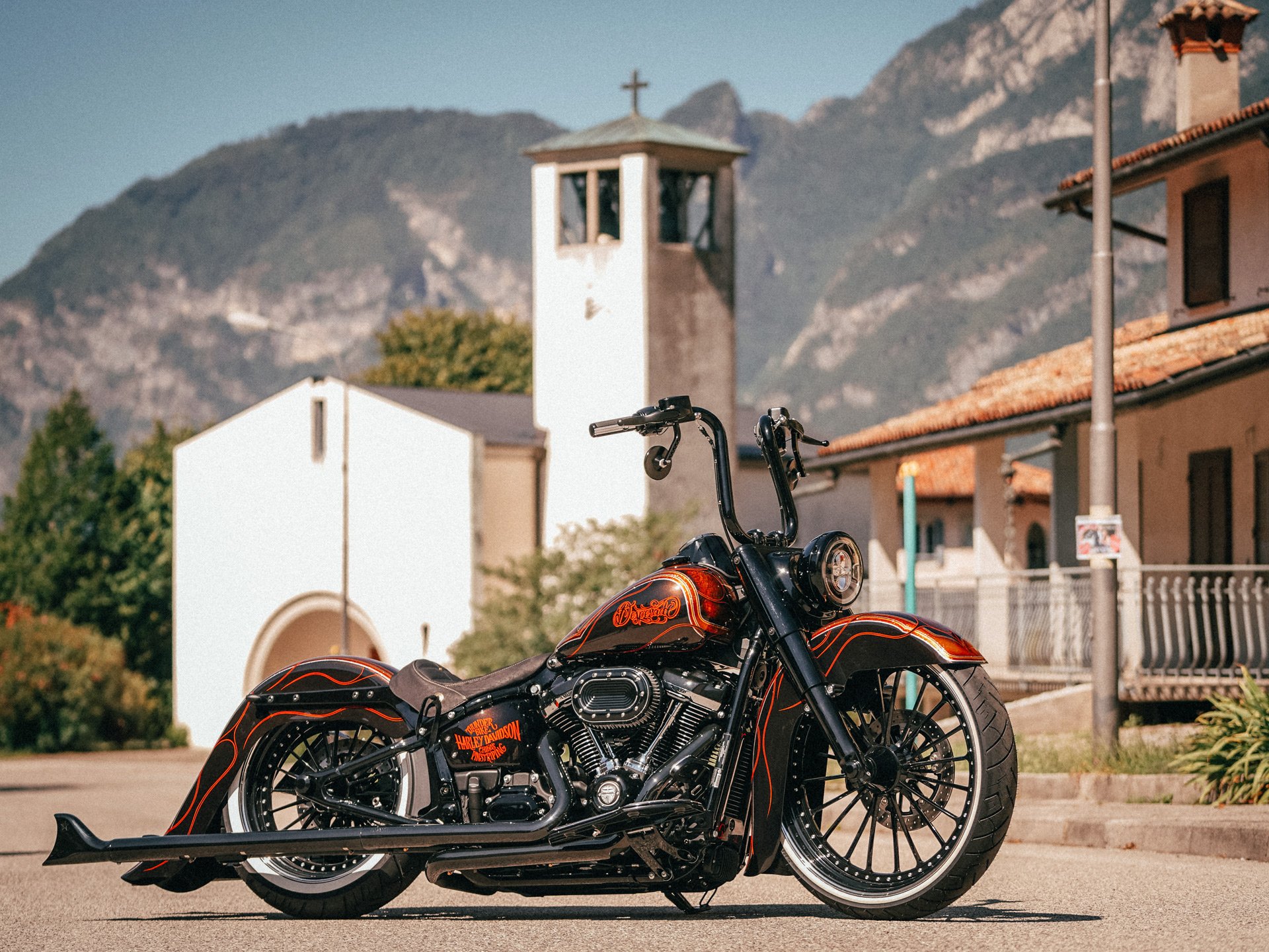 Thunderbike Customs - #harleydavidson Heritage #Softail by #Thunderbike, #photos here