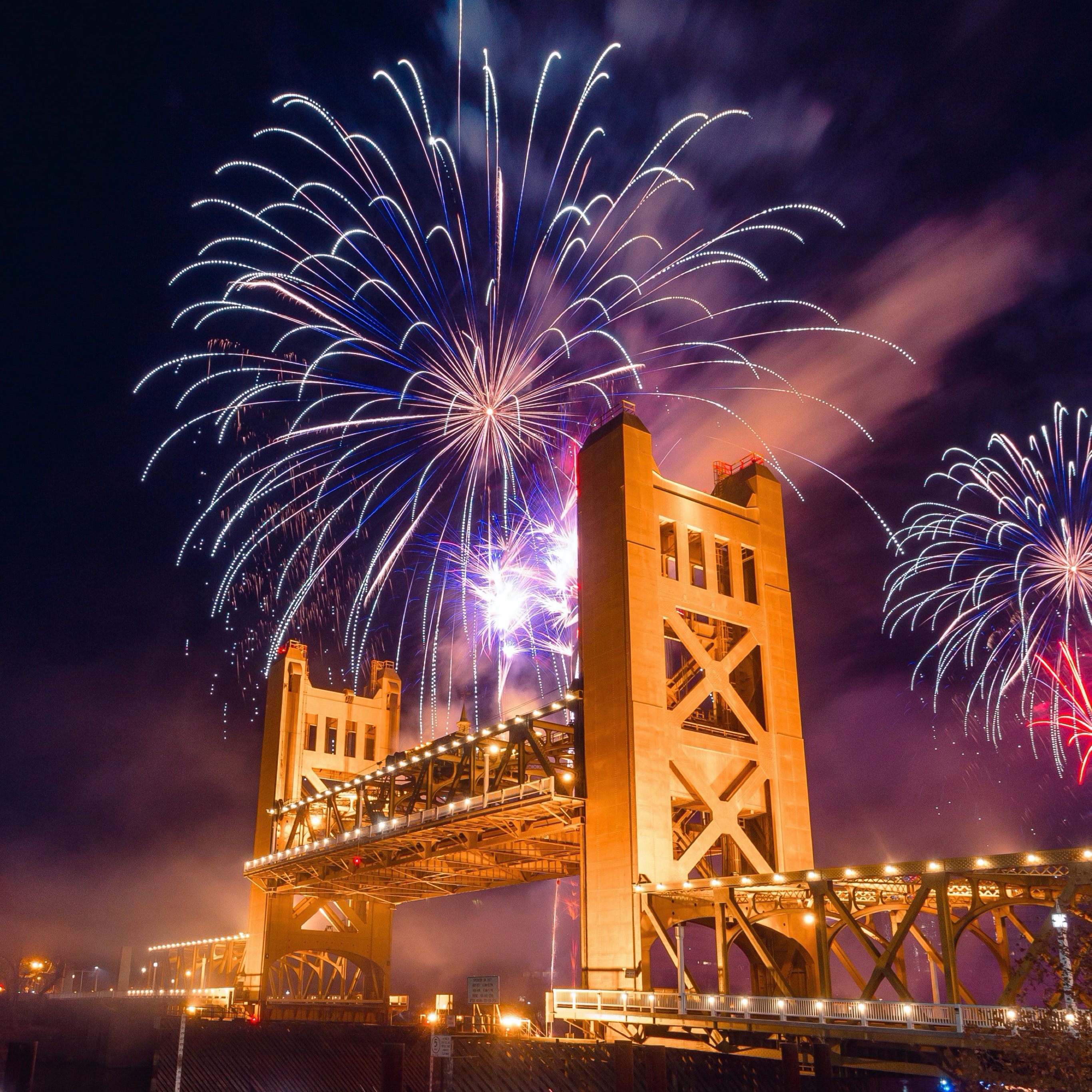 Wallpaper Weekends: New Year's Eve iPhone and iPad Wallpaper