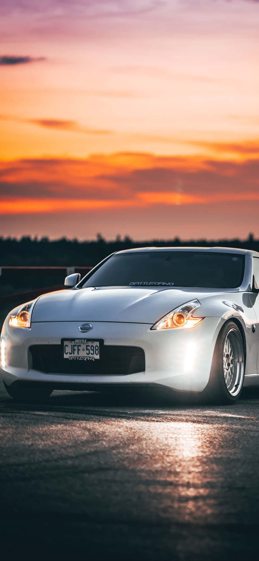 Nissan 350Z on an iPhone Wallpaper