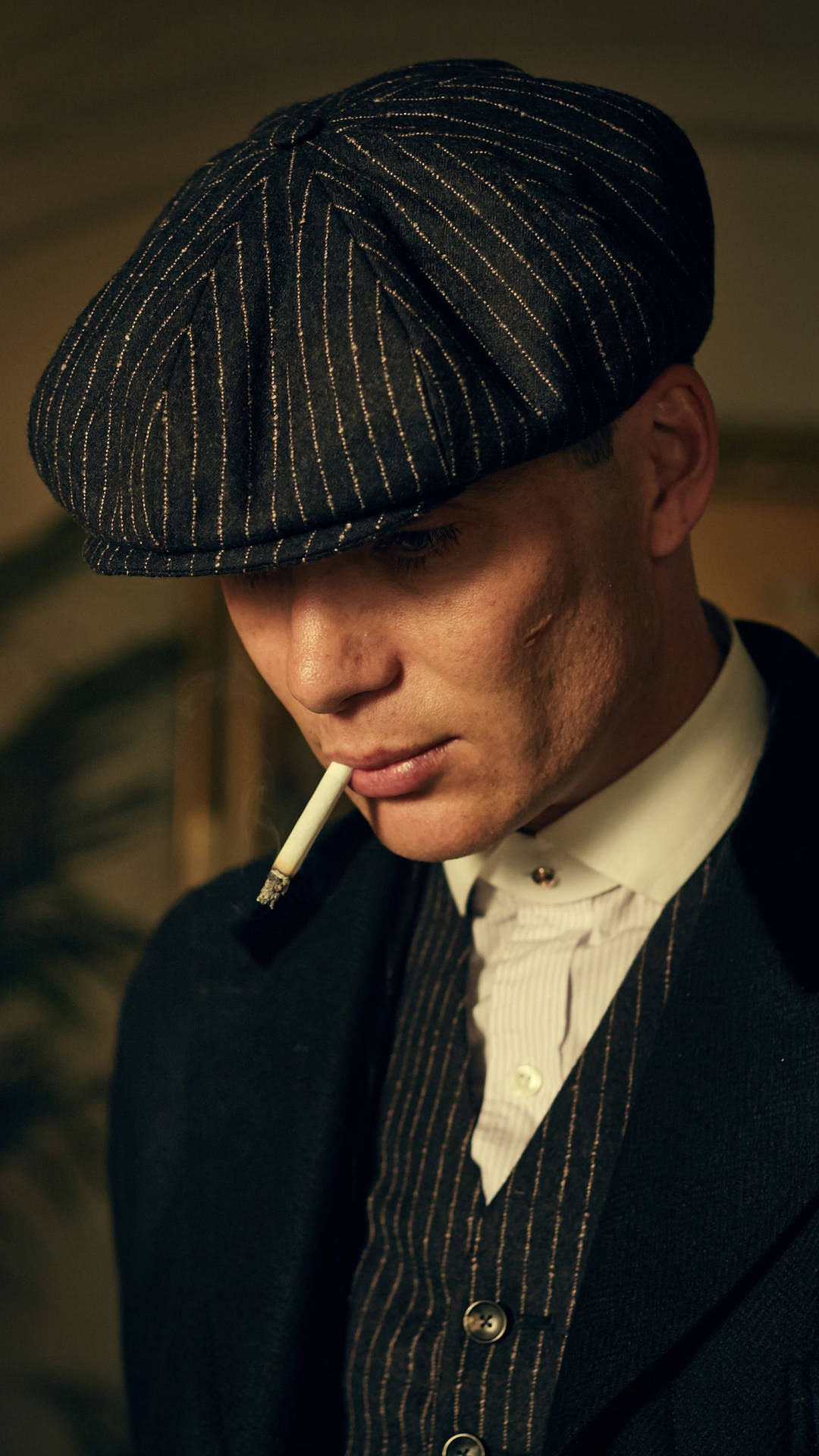 Download Smoking Thomas Of Peaky Blinders Wallpaper