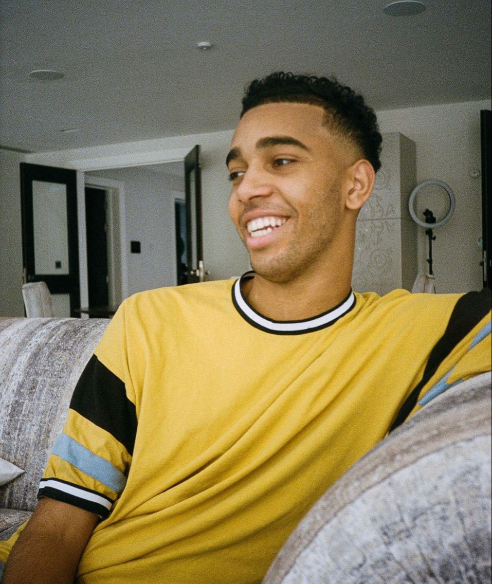 Niko Omilana